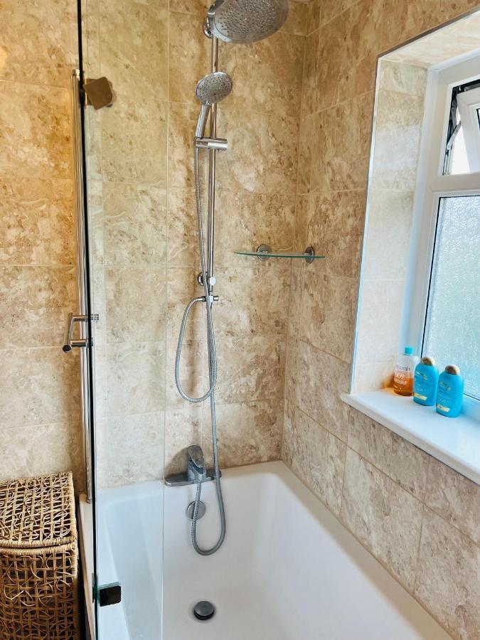 Reading West Homestay Ngoại thất bức ảnh